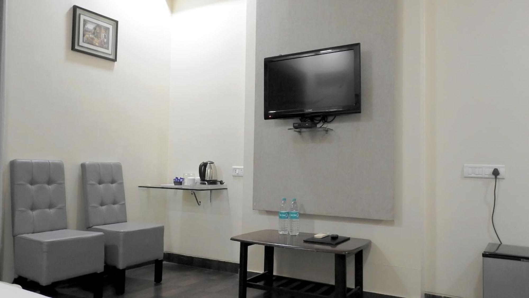 Hotel Sai Miracle Ширди Екстериор снимка