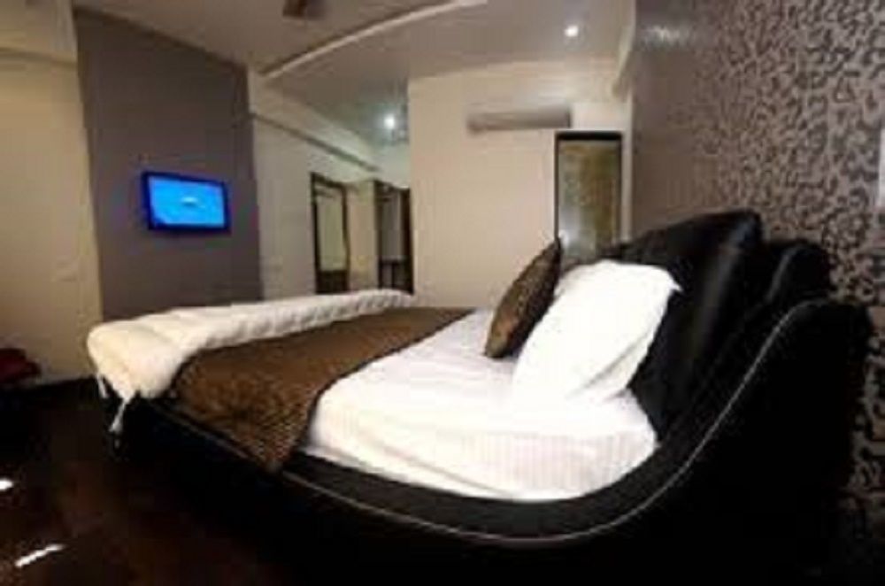 Hotel Sai Miracle Ширди Екстериор снимка