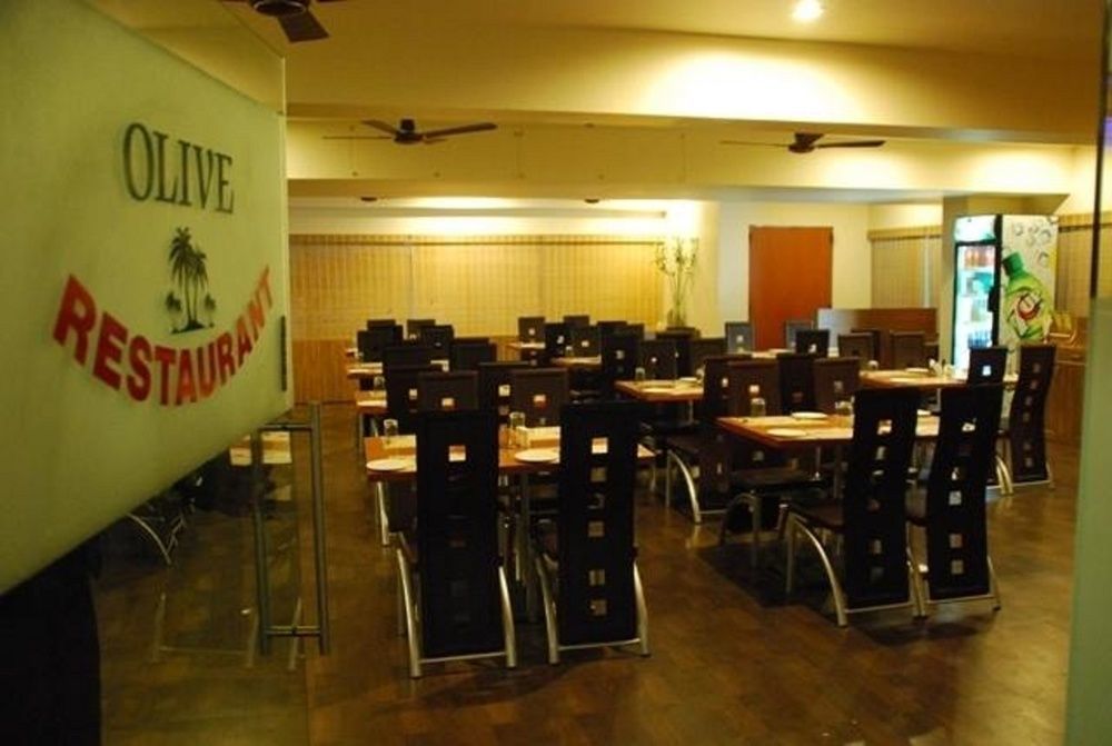 Hotel Sai Miracle Ширди Екстериор снимка