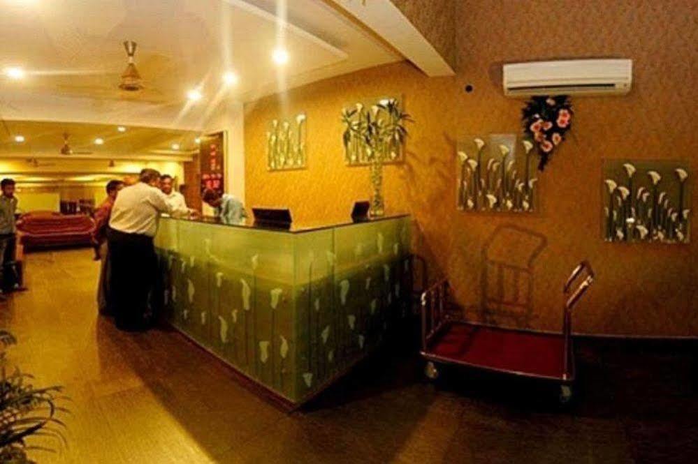 Hotel Sai Miracle Ширди Екстериор снимка